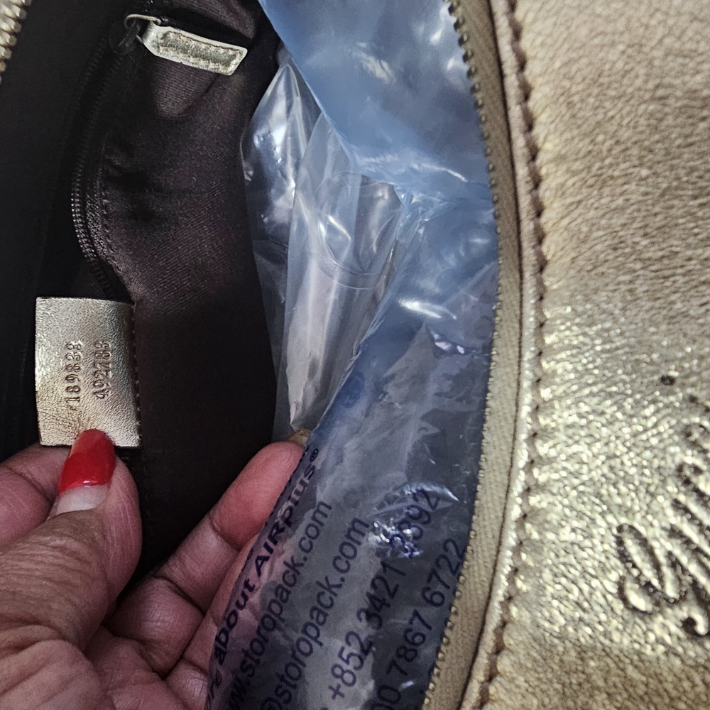 Gucci Abbey Shoulder Bag - Picture 8 of 13